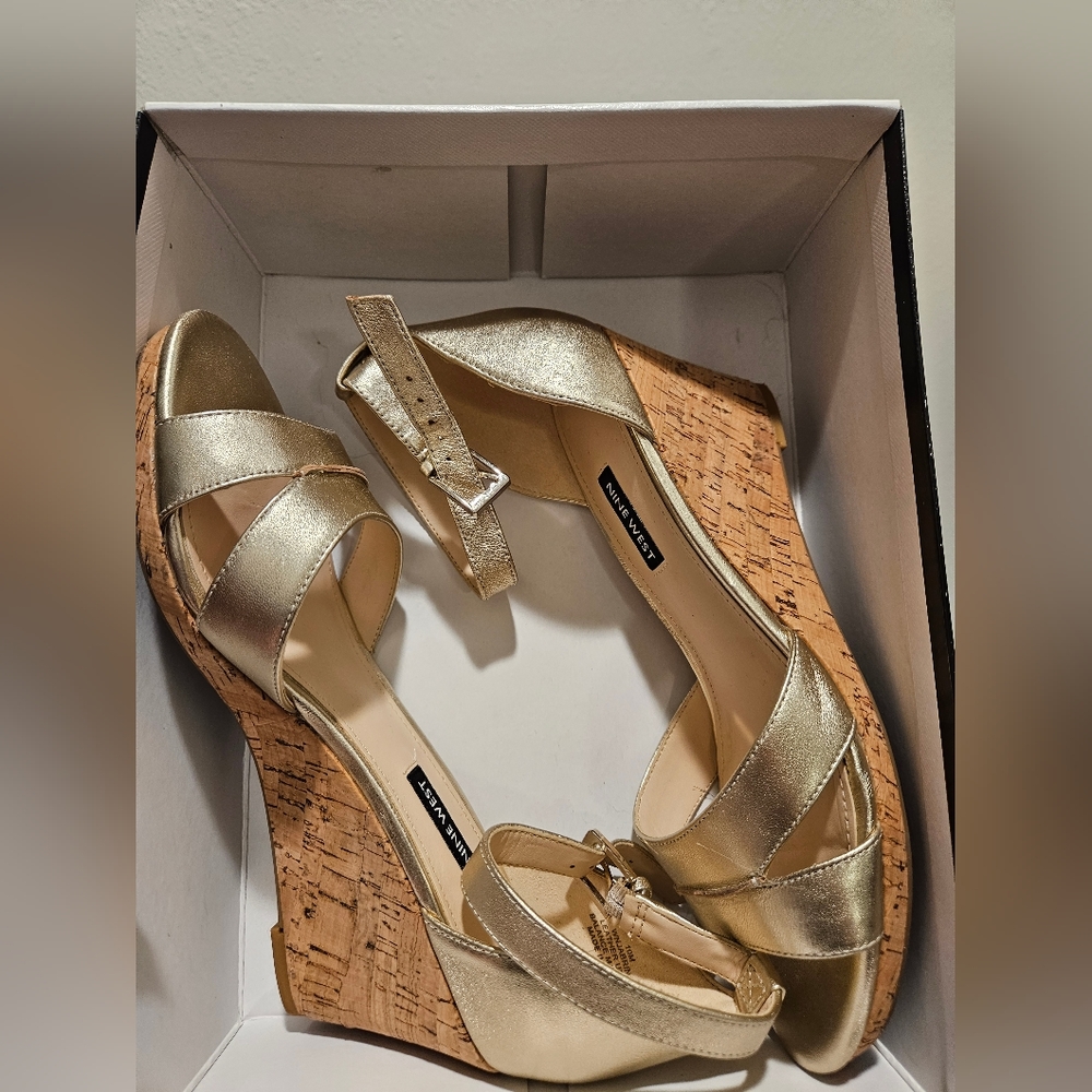 Nine West gold wedge sandals size 10